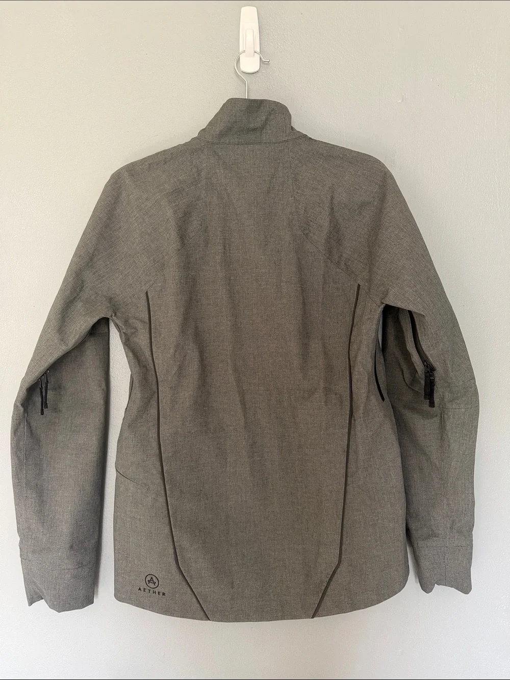 Aether‎ Women’s Gray Transport Jacket size 1 small